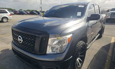 2017 Nissan Titan S