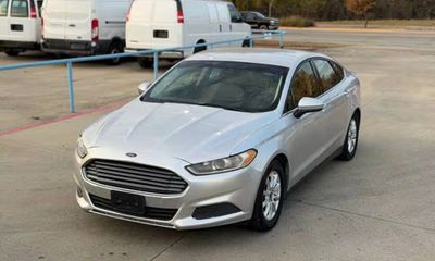 2015 Ford Fusion S