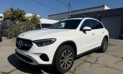2024 Mercedes-Benz GLC-Class