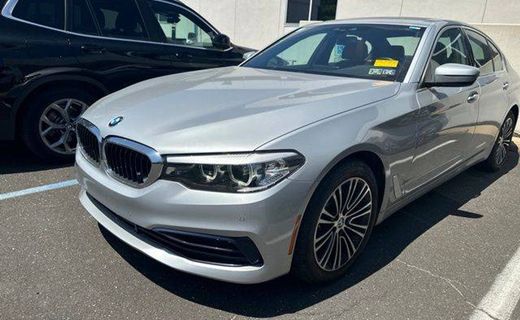 2020 BMW 530I