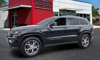 2019 Jeep Grand Cherokee Laredo
