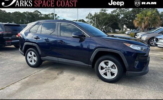 2020 Toyota RAV4 XLE