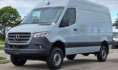 2025 Mercedes-Benz Sprinter 907 VS30