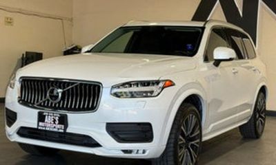 2022 Volvo XC90 Momentum