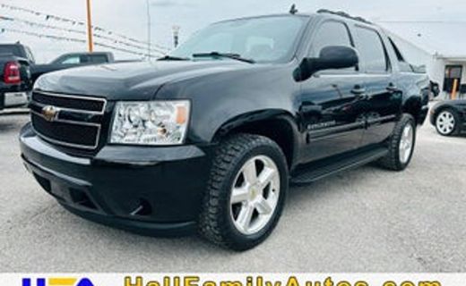 2011 Chevrolet Avalanche LS