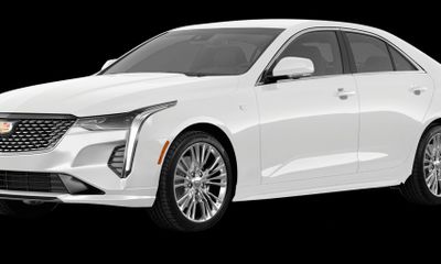 2023 Cadillac CT4 Luxury