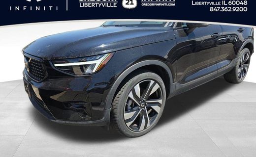 2025 Volvo XC40 Plus Dark