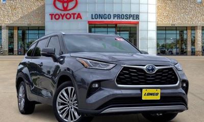 2023 Toyota Highlander Platinum