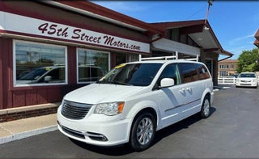 2014 Chrysler Town AND Country Touring