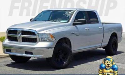 2019 Ram 1500 SLT