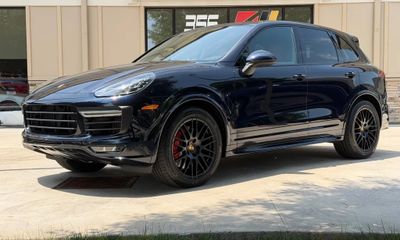 2016 Porsche Cayenne GTS