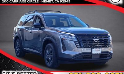 2026 Nissan Pathfinder SV