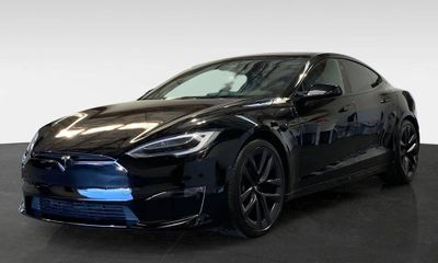 2021 Tesla Model S Plaid