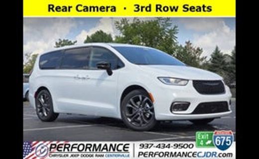 2026 Chrysler Pacifica Select