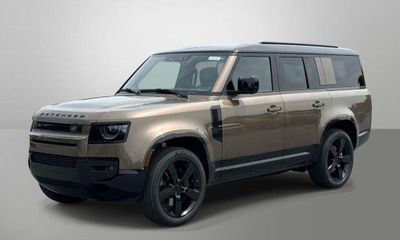 2026 Land Rover Defender 130 X Dynamic