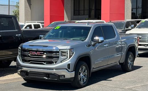 2026 GMC Sierra SLT