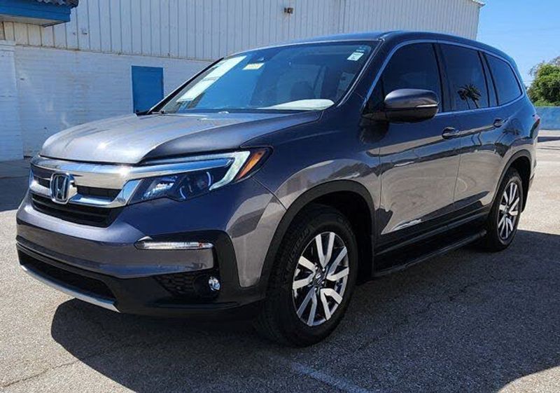 2020 Honda Pilot — a typically priced live listing