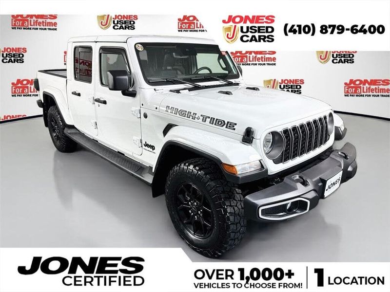 2025 Jeep Gladiator — a typically priced live listing