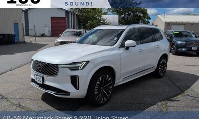 2026 Volvo XC90 Plus Bright