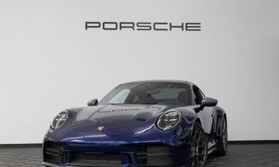 2025 Porsche 911 Carrera