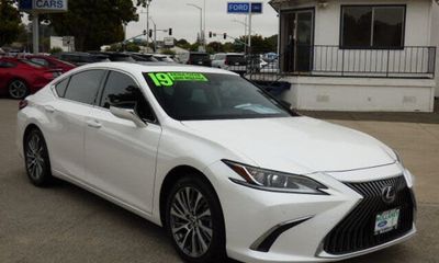 2019 Lexus ES 350