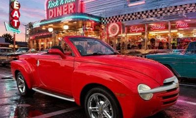 2004 Chevrolet SSR LS