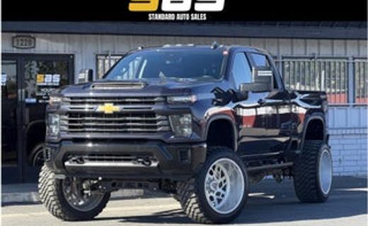 2024 Chevrolet Silverado HD Custom