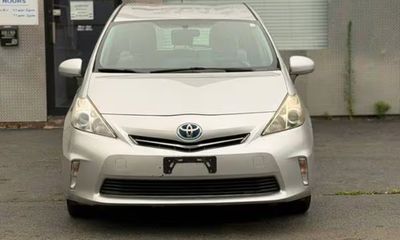 2012 Toyota Prius V Three