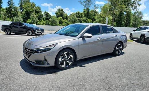 2022 Hyundai Elantra Limited