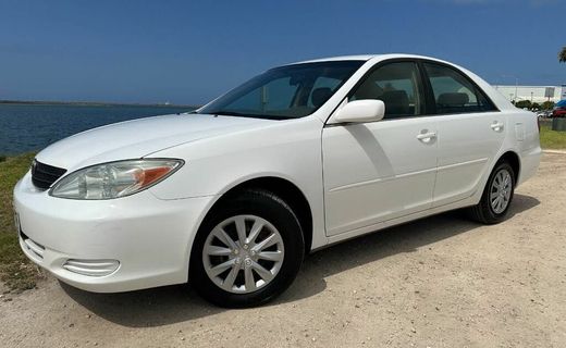 2004 Toyota Camry LE