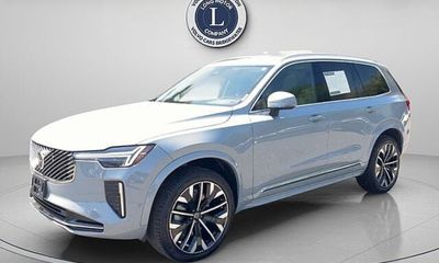 2025 Volvo XC90 Plus