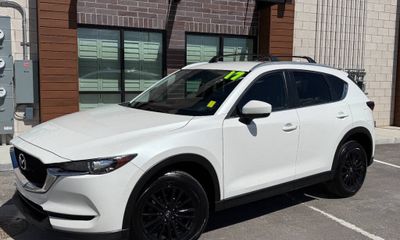 2017 Mazda CX-5 Sport