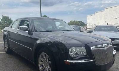 2005 Chrysler 300C Hemi C