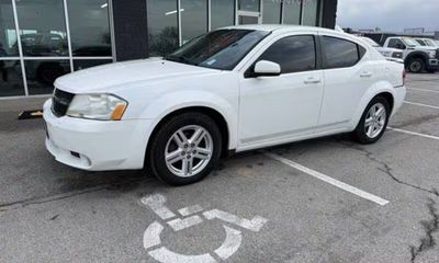 2010 Dodge Avenger SXT OR R