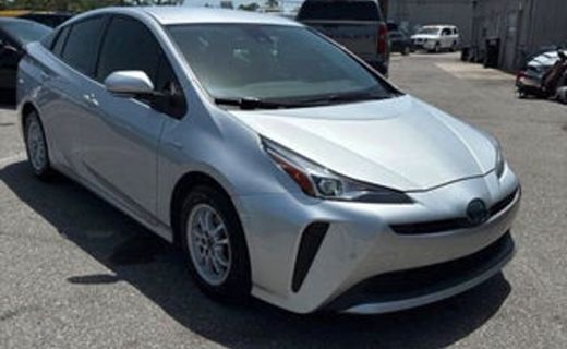 2021 Toyota Prius LE