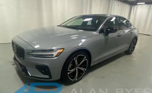 2024 Volvo S60 Ultimate Dark