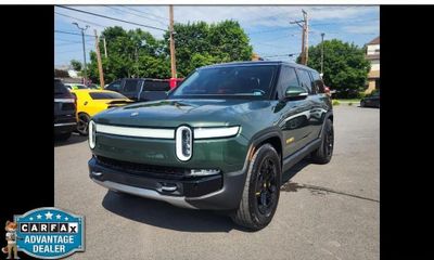 2023 Rivian R1S Adventure