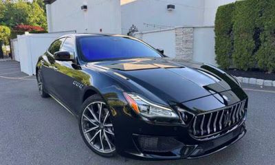 2020 Maserati Quattroporte Essence