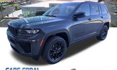 2026 Jeep Grand Cherokee Base Laredo