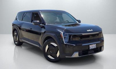 2024 Kia EV9 Light LR
