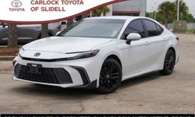 2025 Toyota Camry SE