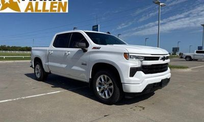 2022 Chevrolet Silverado RST