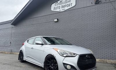2014 Hyundai Veloster GLS 1 6