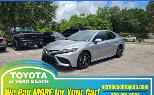 2024 Toyota Camry SE