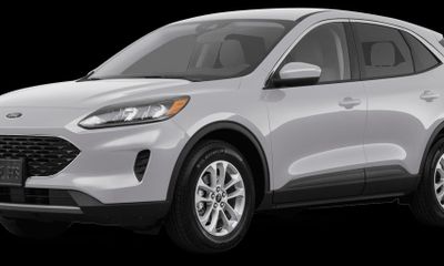 2020 Ford Escape SE