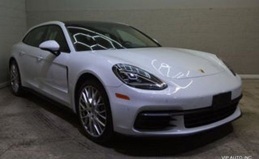 2018 Porsche Panamera