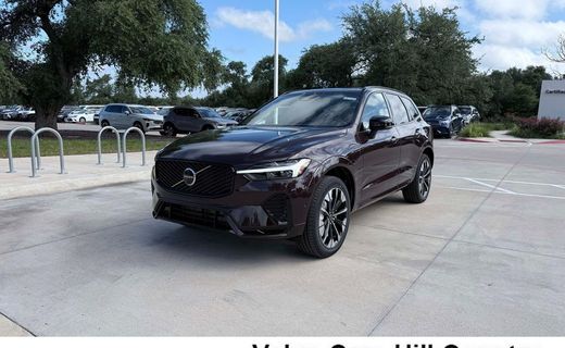 2026 Volvo XC60 Plus Dark