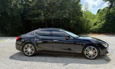 2016 Maserati Ghibli S