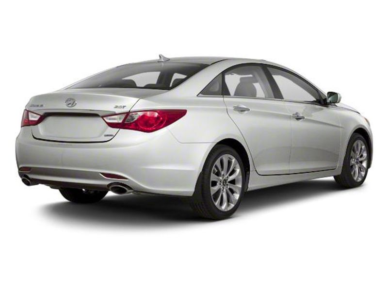 2013 Hyundai Sonata — a typically priced live listing