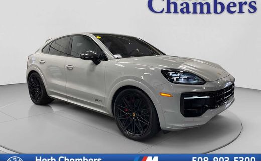 2025 Porsche Cayenne GTS